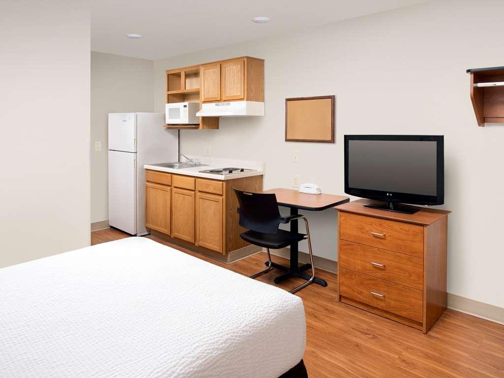 Extended Stay America Select Suites - Wichita - North Habitación foto